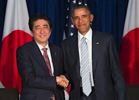 奥巴马和安倍搞笑视频,跨国友谊的欢乐瞬间