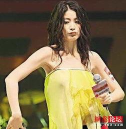 不穿内衣明星,时尚前卫还是大胆尝试？