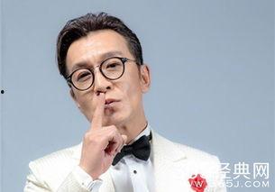 李咏背景资料,从央视名嘴到综艺天王，揭秘他的传奇人生